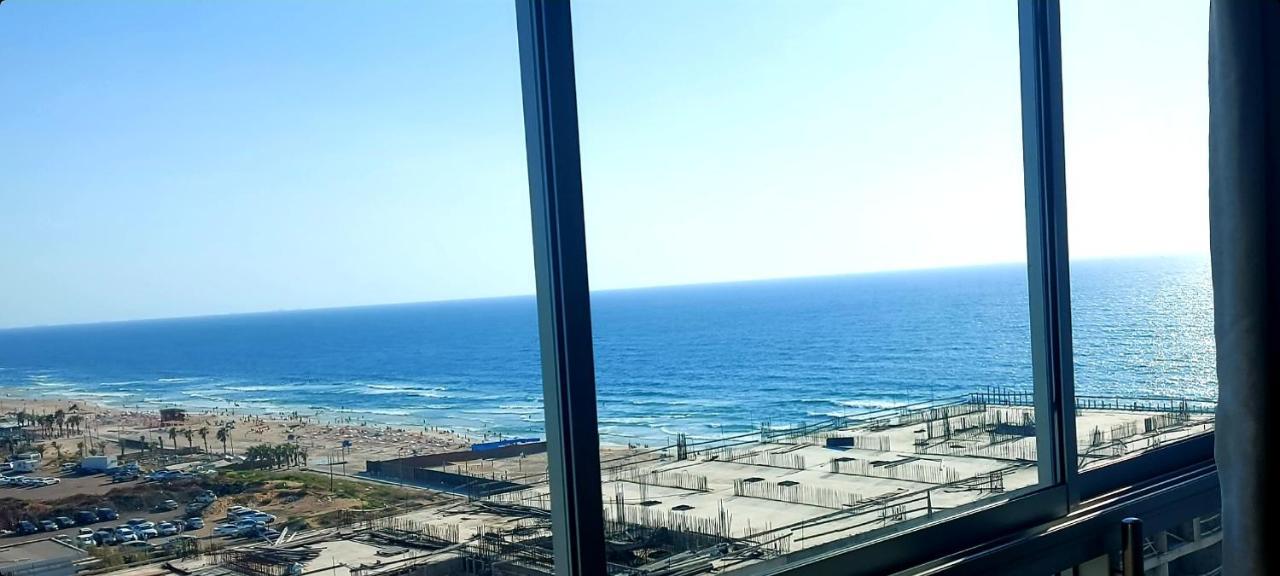 מלון דירות על הים בת ים 39 외부 사진